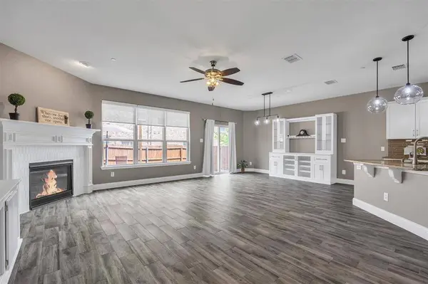 399 Teague Drive, Lewisville, TX 75067