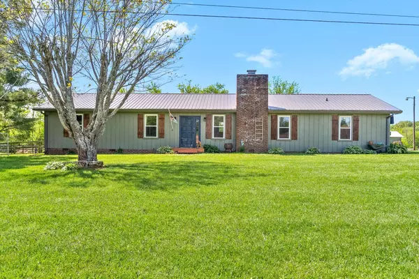 558 Bumpus Rd, Cunningham, TN 37052