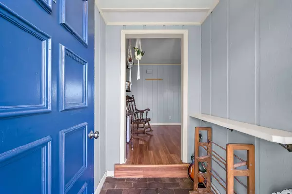 558 Bumpus Rd, Cunningham, TN 37052