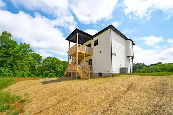 186 Dewberry Ct, Clarksville, TN 37042