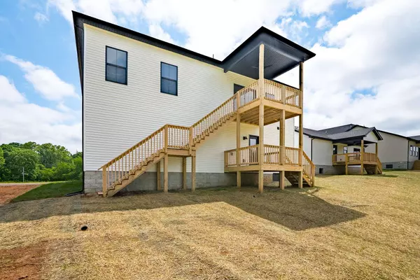 186 Dewberry Ct, Clarksville, TN 37042