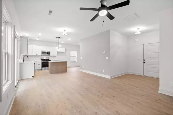 193 Dewberry Ct, Clarksville, TN 37042