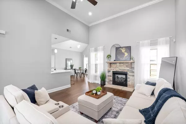 416 Veronica Ct, Clarksville, TN 37043