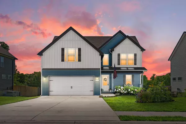 1328 Sussex Dr, Clarksville, TN 37042