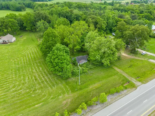 4920 Dover Rd, Indian Mound, TN 37079