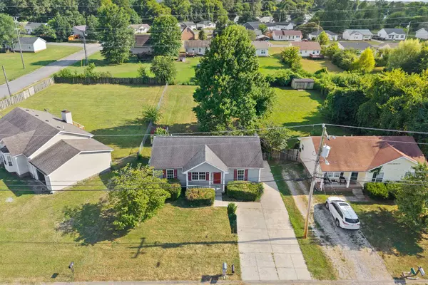 1628 Hannibal Dr, Oak Grove, KY 42262