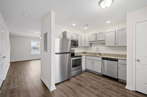 3277 Tower Dr #E, Clarksville, TN 37042