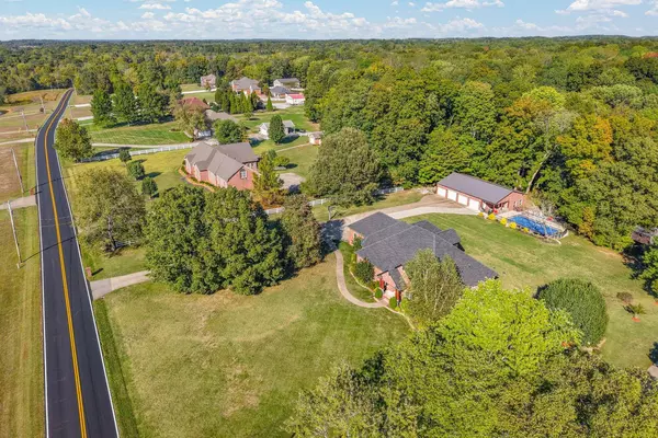 635 Mobley Rd, Clarksville, TN 37043