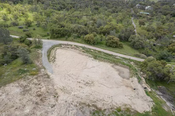 0 Aunt Julia, Auberry, CA 93602