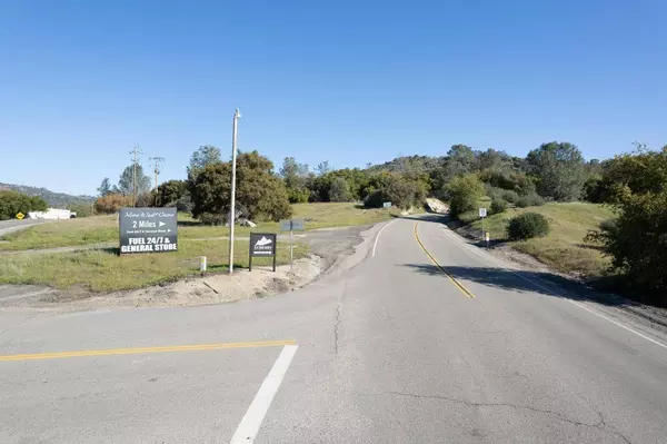 33260 Powerhouse RD, Auberry, CA 93602