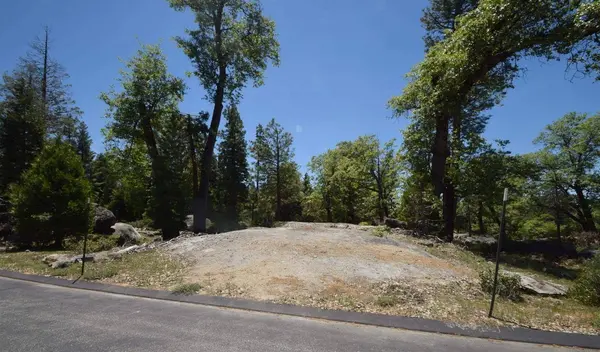 42782 Garnet LN #lot38, Shaver Lake, CA 93664
