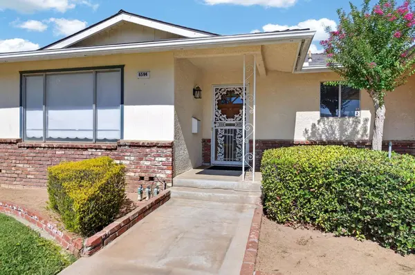 6594 N Woodrow Ave, Fresno, CA 93710