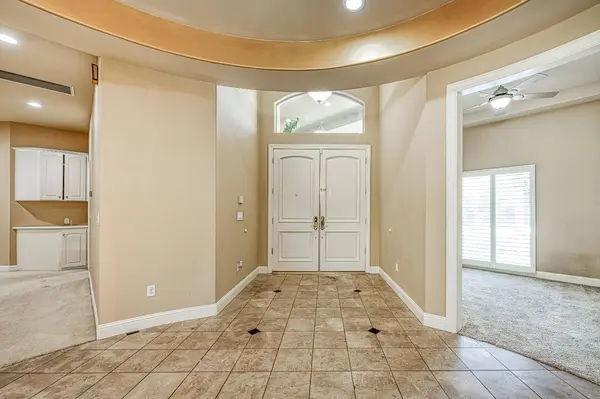 333 W River CT, Fresno, CA 93711