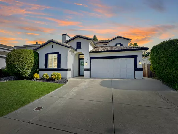 216 Bettencourt Drive: Style, Comfort, and Location in Roseville, CA