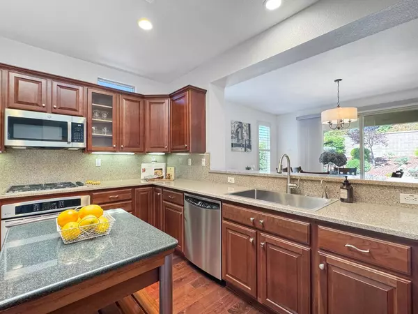 2052 Stonecrest LN, Lincoln, CA 95648