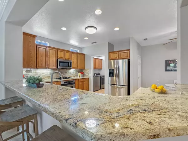 1347 Rose Bouquet DR, Lincoln, CA 95648