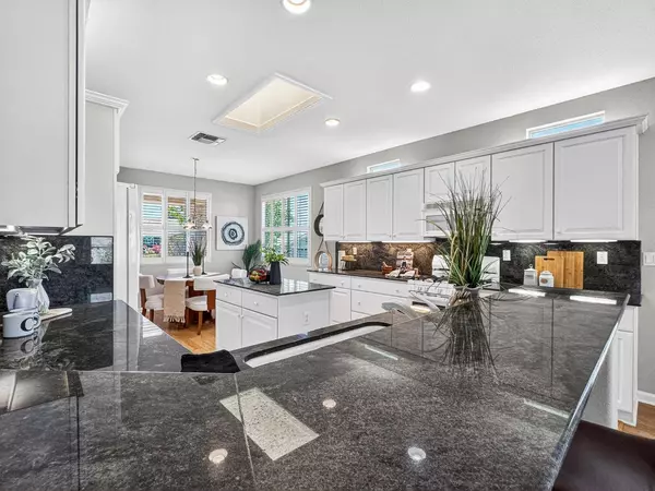 2090 Fallen Leaf LN, Lincoln, CA 95648