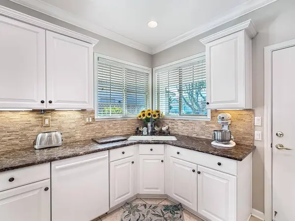 1640 Crocker LN, Lincoln, CA 95648