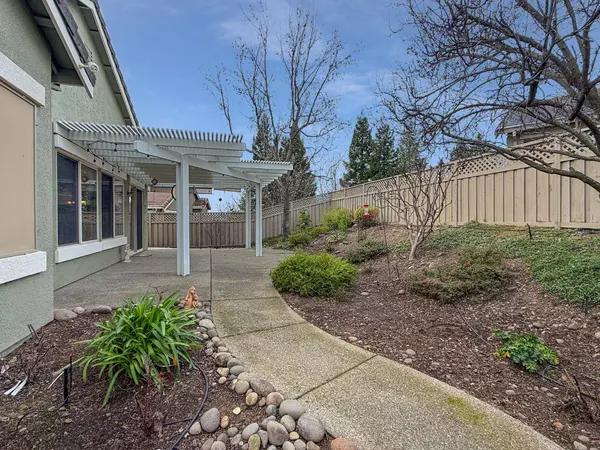 1738 Leander LN, Lincoln, CA 95648
