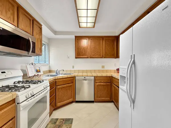 7409 Auburn Oaks CT #N, Citrus Heights, CA 95621