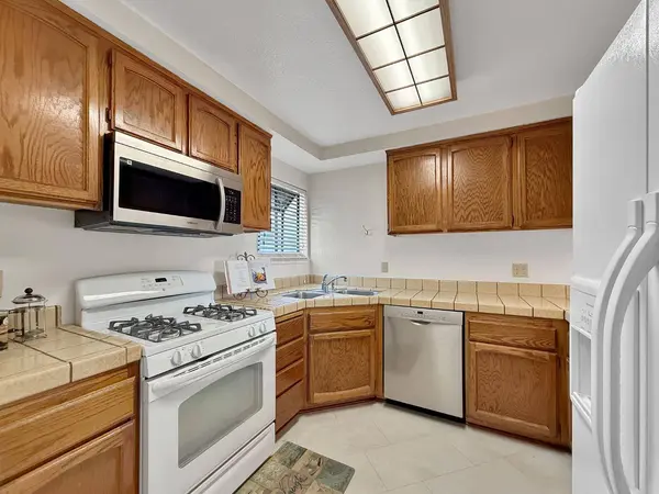 7409 Auburn Oaks CT #N, Citrus Heights, CA 95621