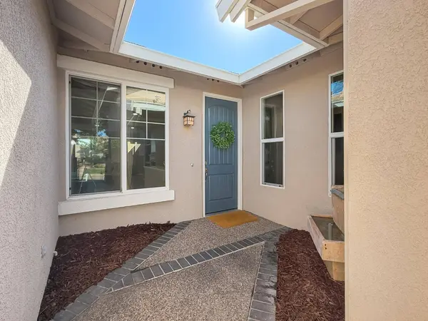 1143 Fairway Valley LN, Lincoln, CA 95648