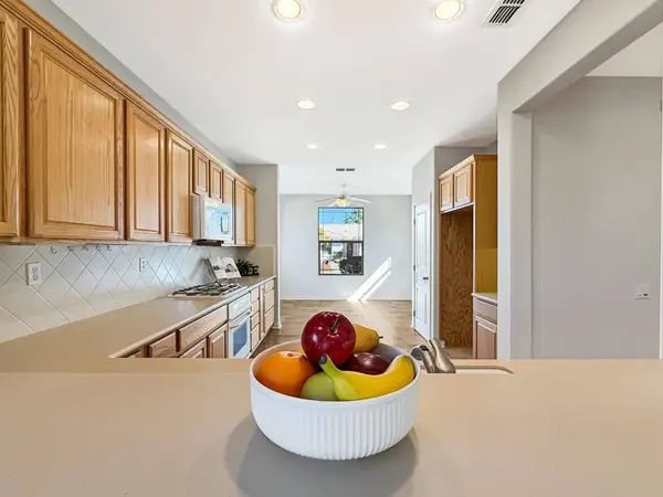 100 Chicory CT, Lincoln, CA 95648