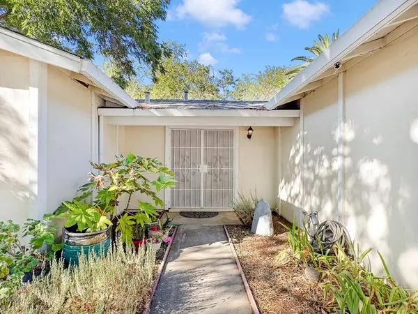 6125 Jack London CIR, Sacramento, CA 95842