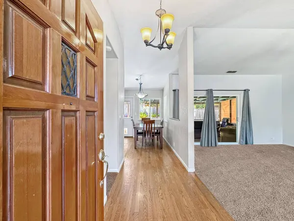 5922 Allan DR, Rocklin, CA 95677