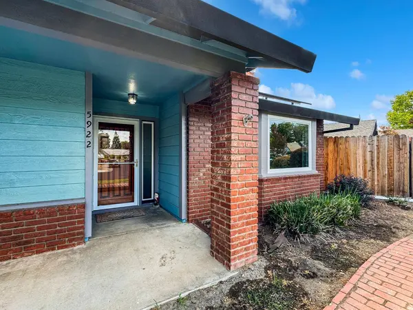 5922 Allan DR, Rocklin, CA 95677