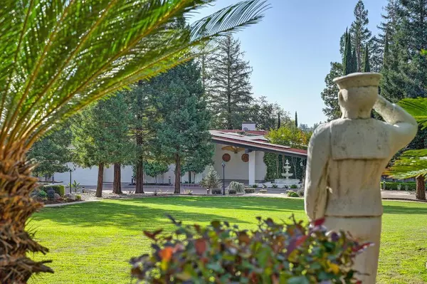 2300 California AVE, Carmichael, CA 95608