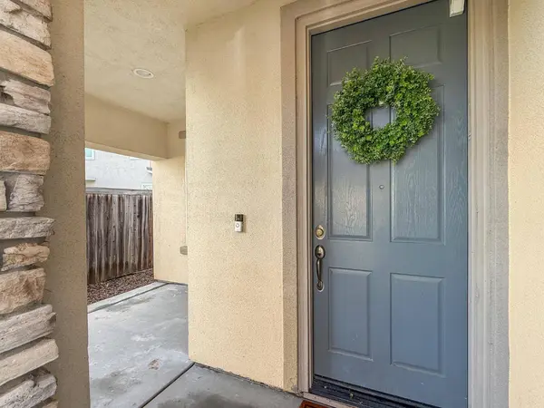 9574 Sea Cliff WAY, Elk Grove, CA 95758