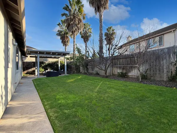 9574 Sea Cliff WAY, Elk Grove, CA 95758