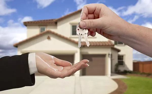 feature image of 5 Common Mistakes to Avoid When Buying Homes for Sale in Adelanto