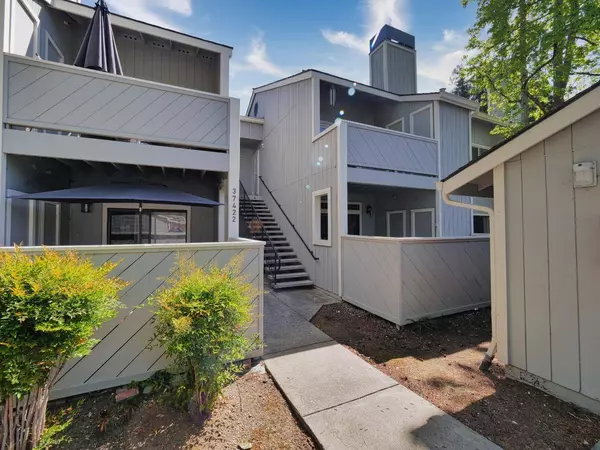 37414 Parish CIR 7B, Fremont, CA 94536