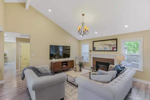 2886 Urzi CT, San Jose, CA 95135