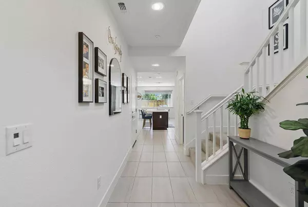 410 E Redberry PL, Mountain House, CA 95391