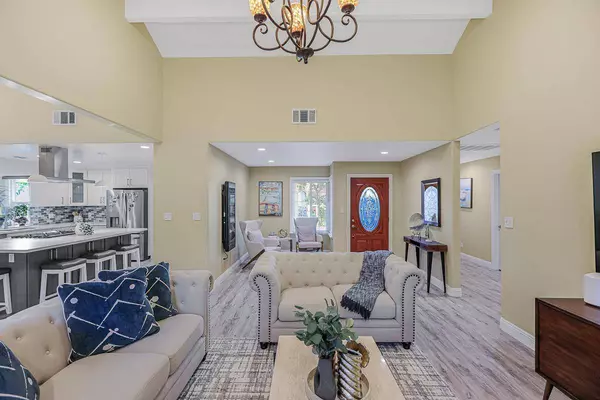 2886 Urzi CT, San Jose, CA 95135