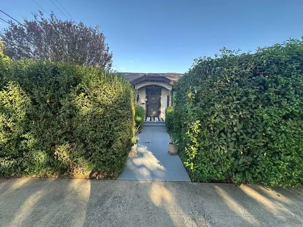 1102 California AVE, Los Banos, CA 93635