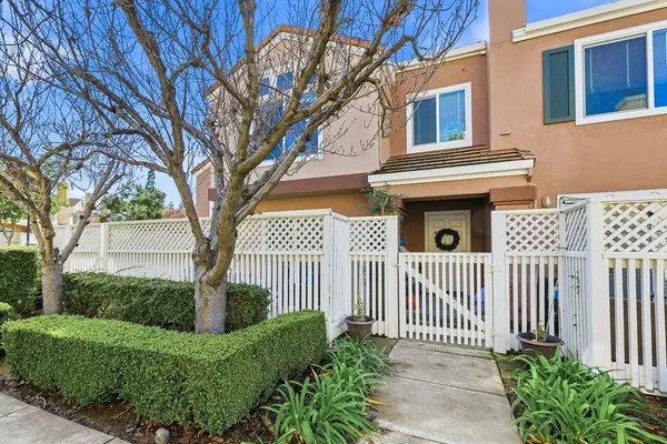 6957 Rodling DR F, San Jose, CA 95138