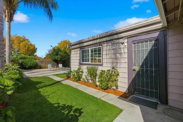 1183 Saratoga AVE, East Palo Alto, CA 94303