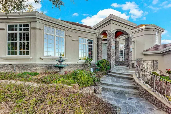 8451 Goldenrod CIR, Gilroy, CA 95020