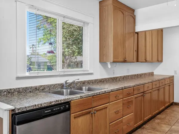 1102 California AVE, Los Banos, CA 93635