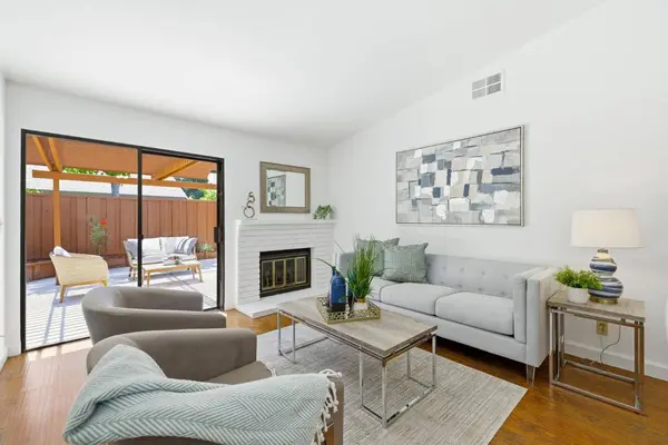 5060 Crandallwood DR, Fremont, CA 94555