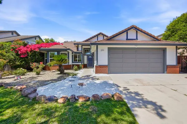 1725 Red Maple ST, Union City, CA 94587