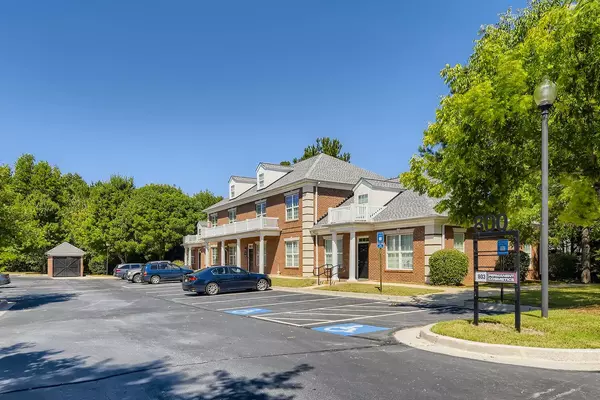 3105 Creekside Village Dr NW #800, Kennesaw, GA 30144-2394