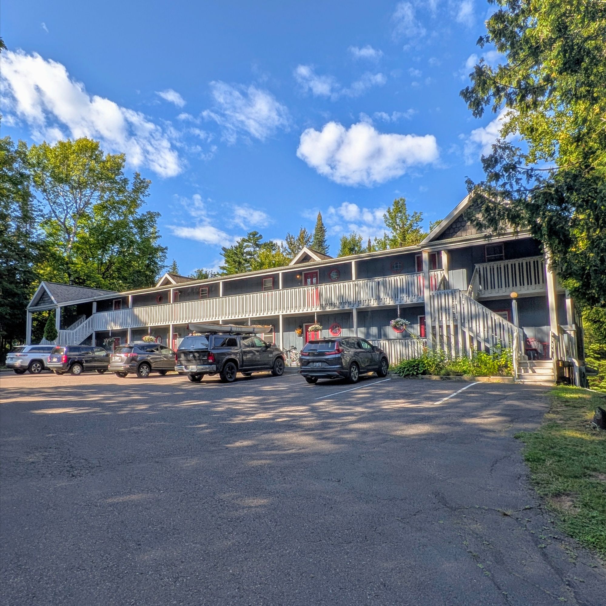 Brookside Hideaway