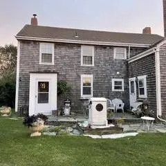 103 Fogland RD, Tiverton, RI 02878