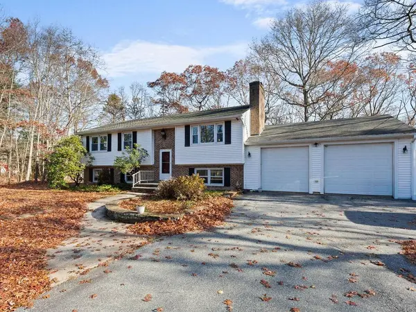 148 North RD, Hopkinton, RI 02833