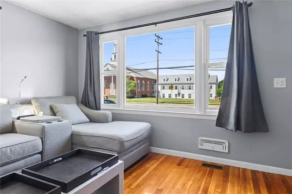 794 Main AVE, Warwick, RI 02886